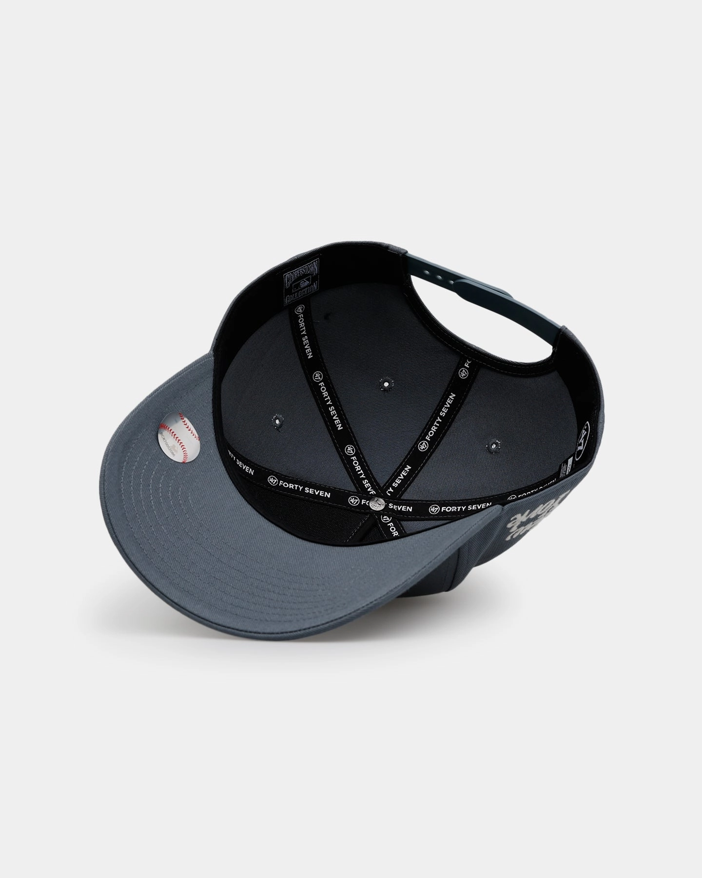 47 Brand New York Yankees 'Contemporary Basics' Offside DT Snapback Dark Grey