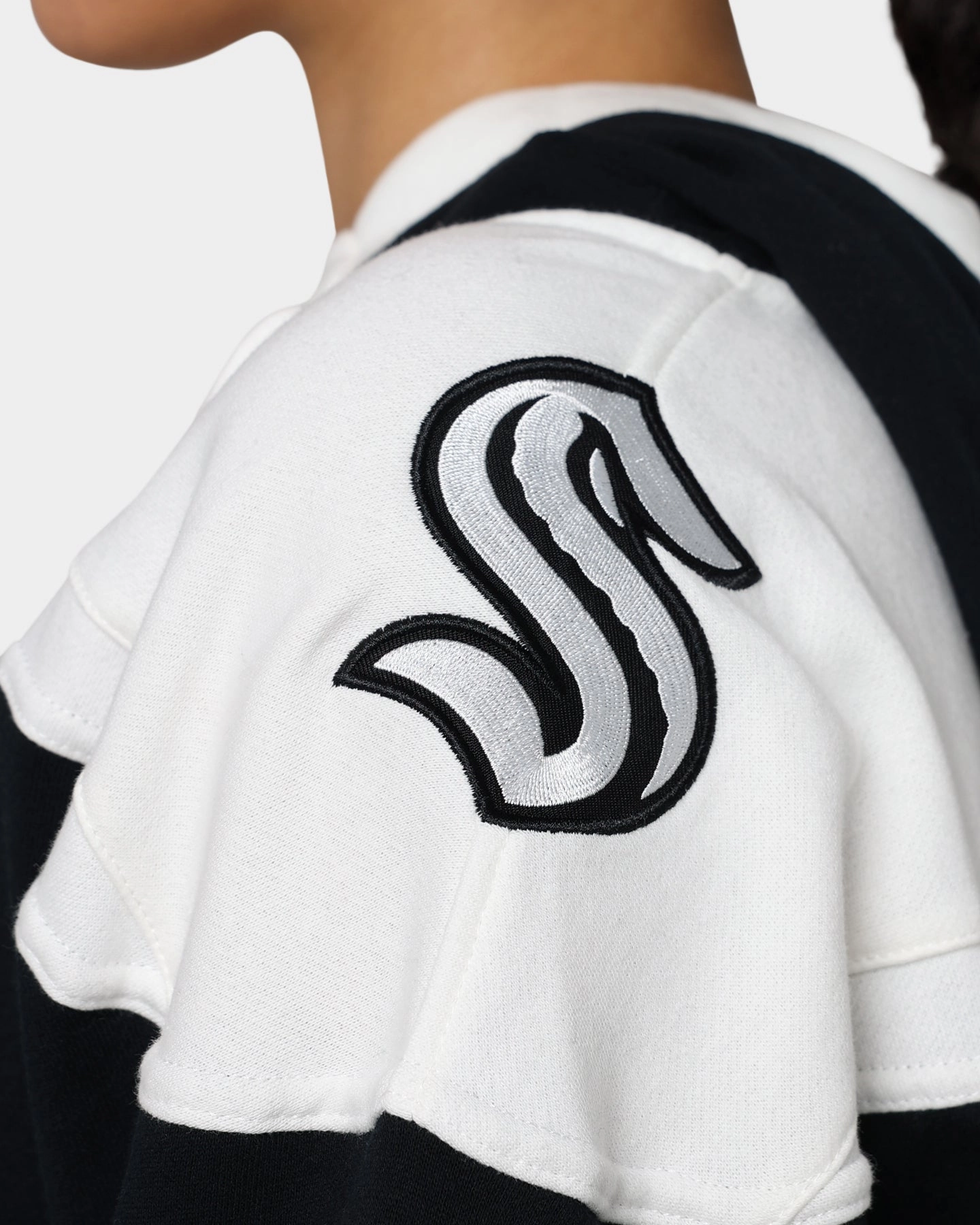 47 Brand Seattle Kraken Superior Lacer Hoodie Jet Black