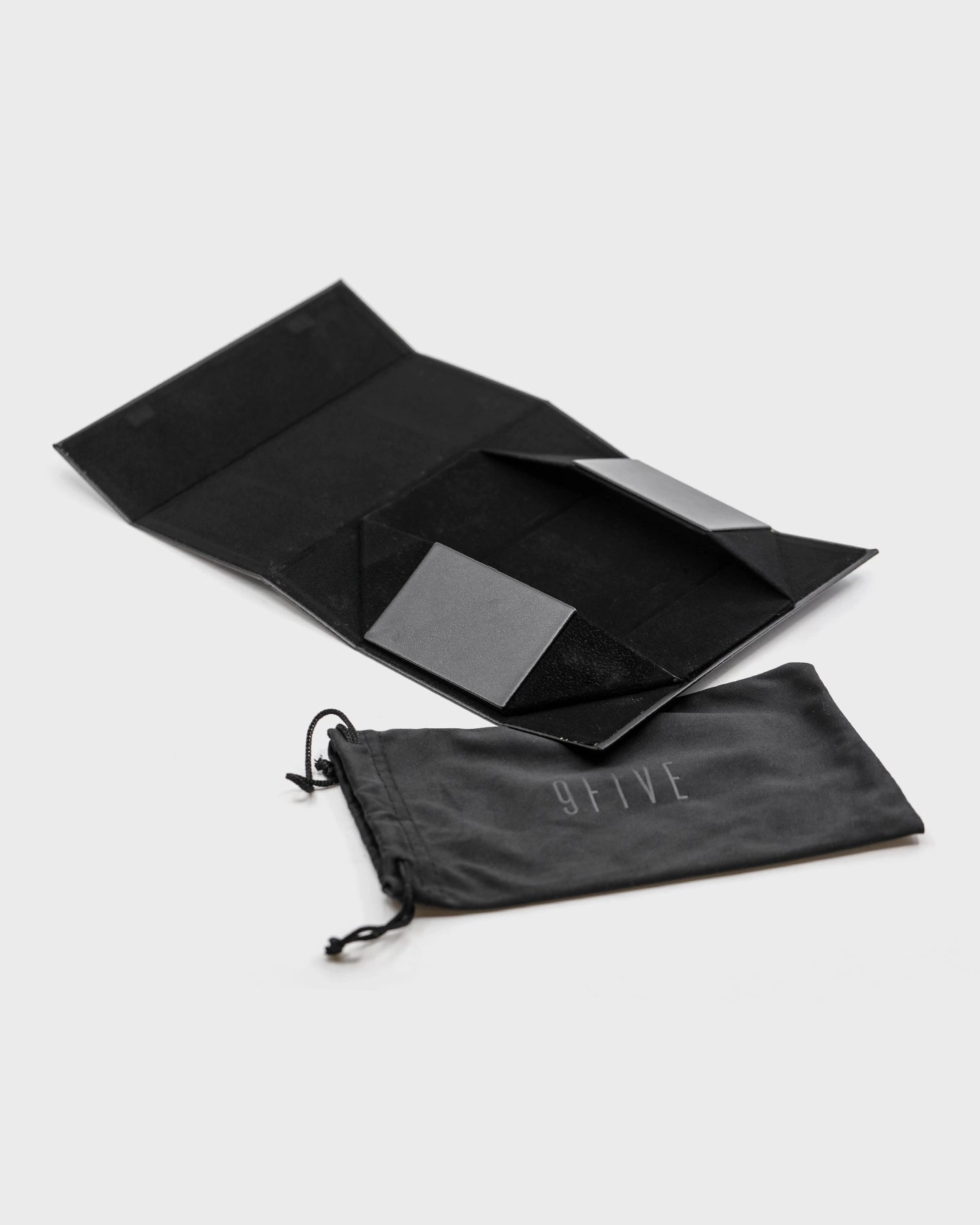 9FIVE Locks Sunglasses Black/Gold