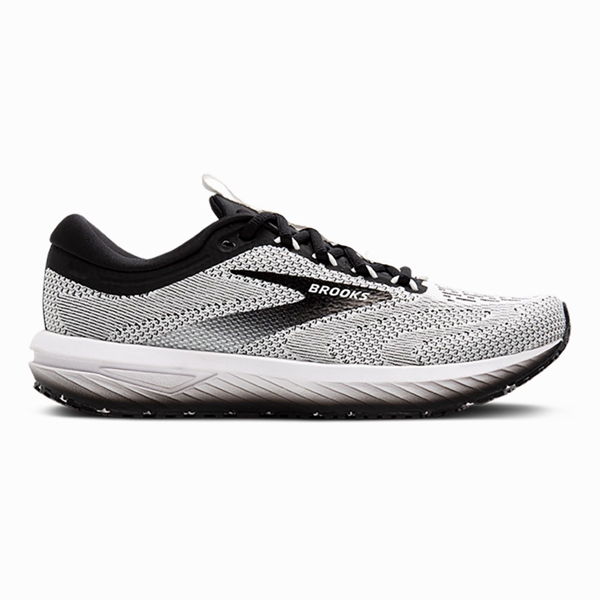Brooks Revel 7