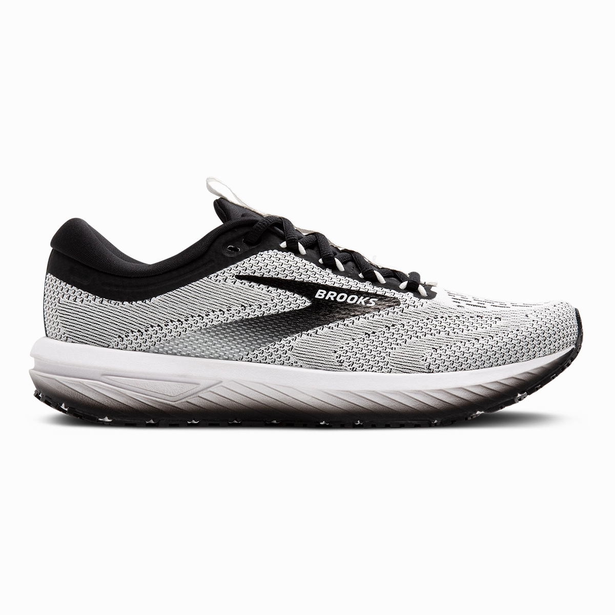 Brooks Revel 7