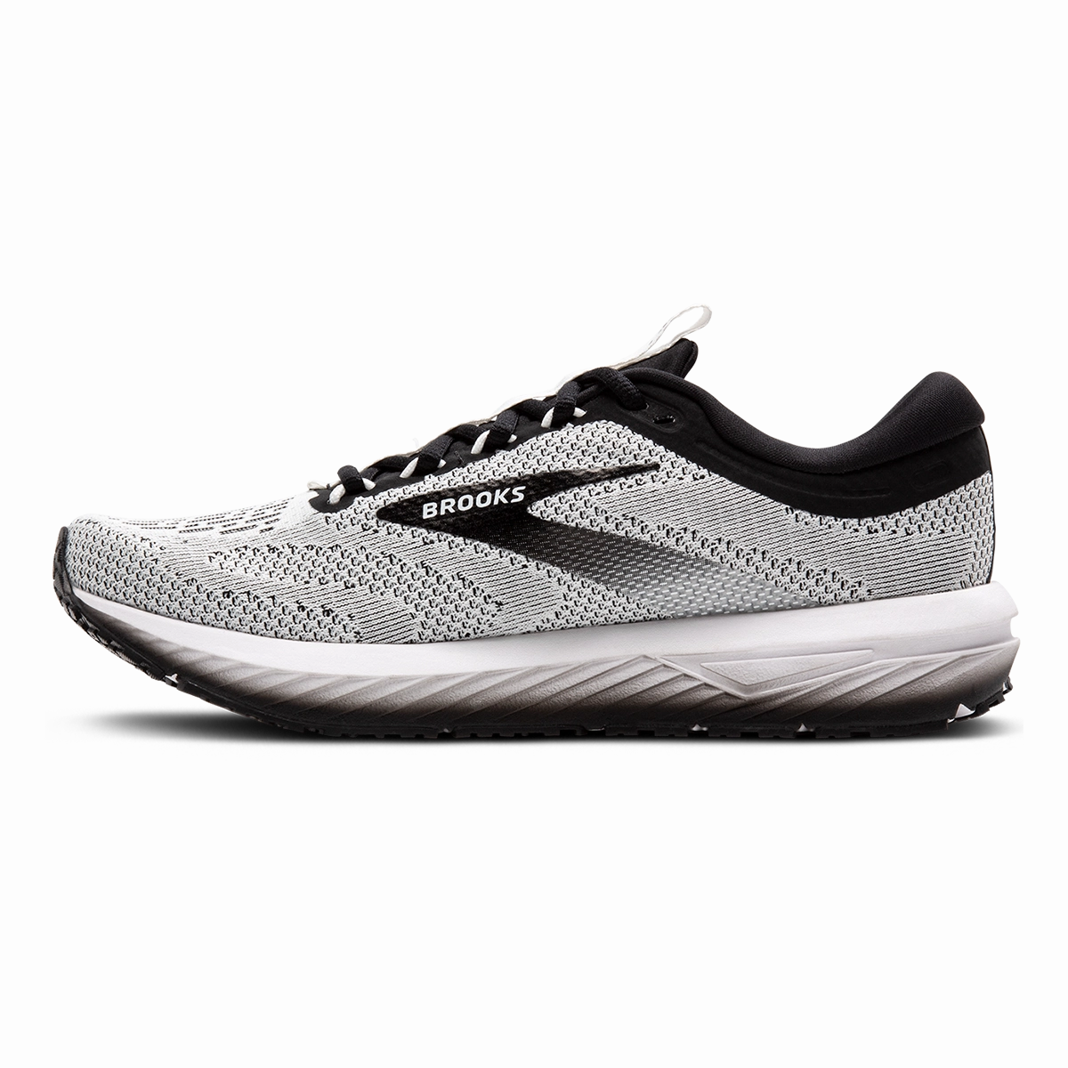 Brooks Revel 7