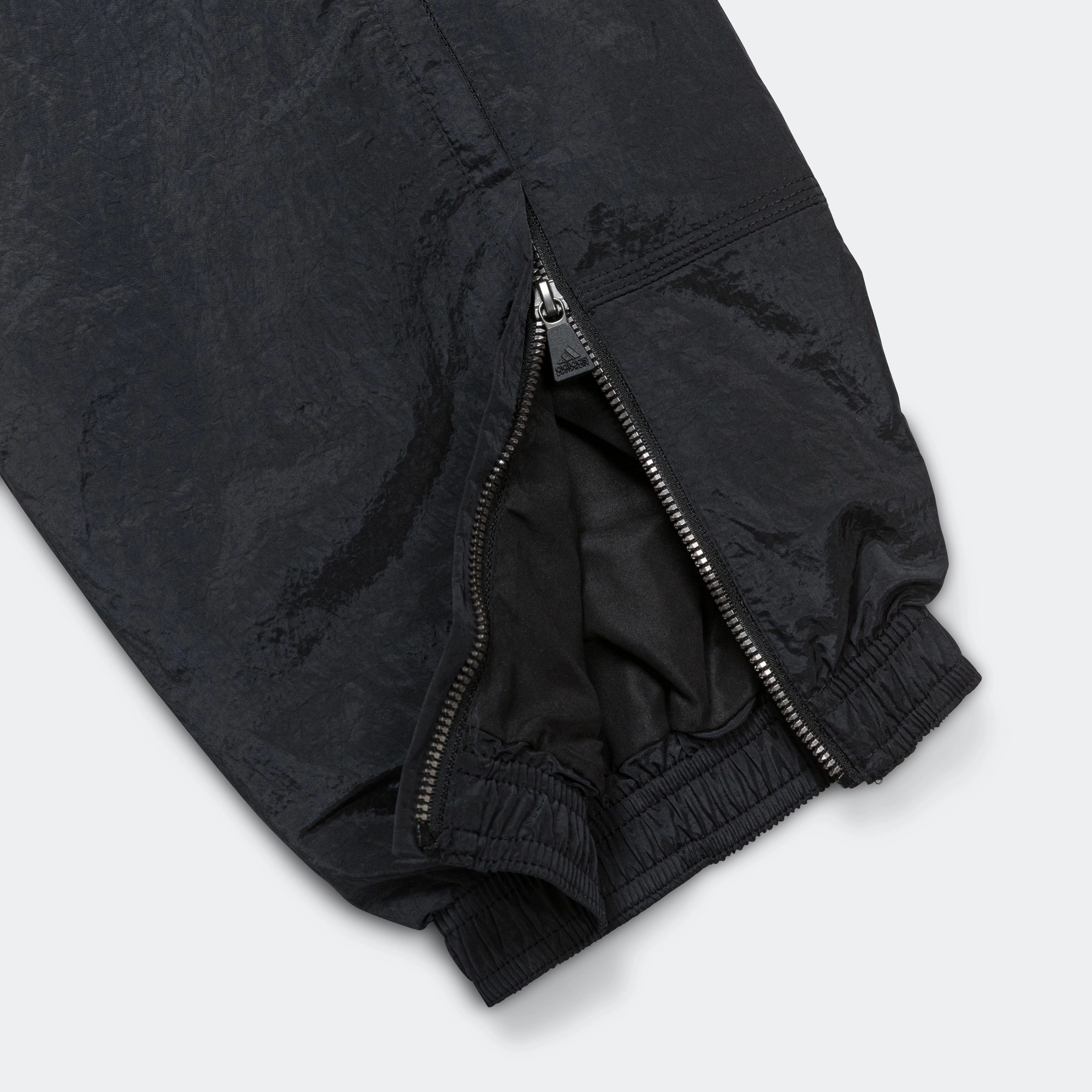 EQT Track Pant - Iridescent Black