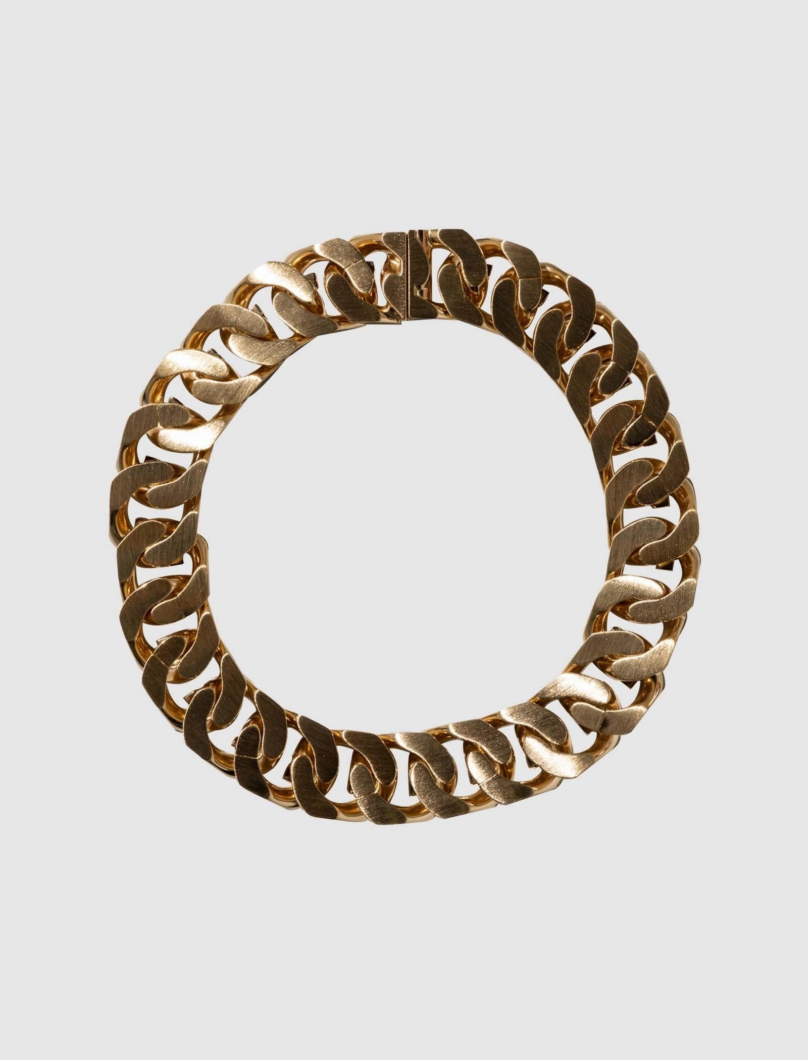 G CHAIN NECKLACE
