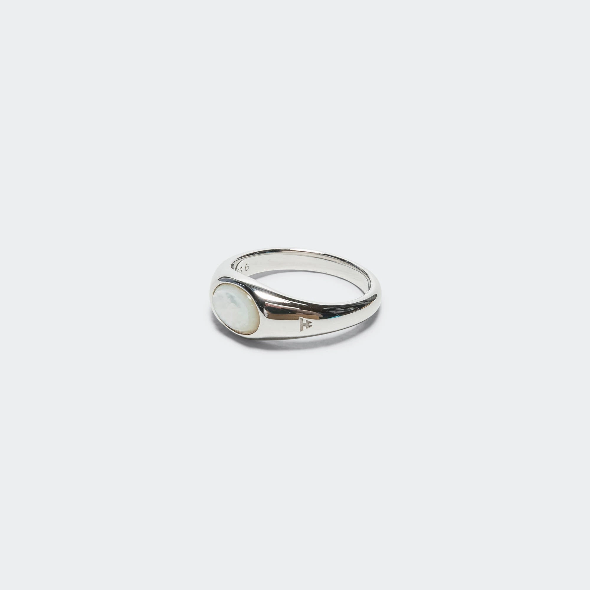 Joe Ring - White Mother of Pearl/925 Silver