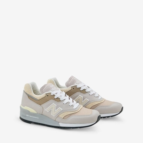 Made in USA 997 Moonrock | Driftwood