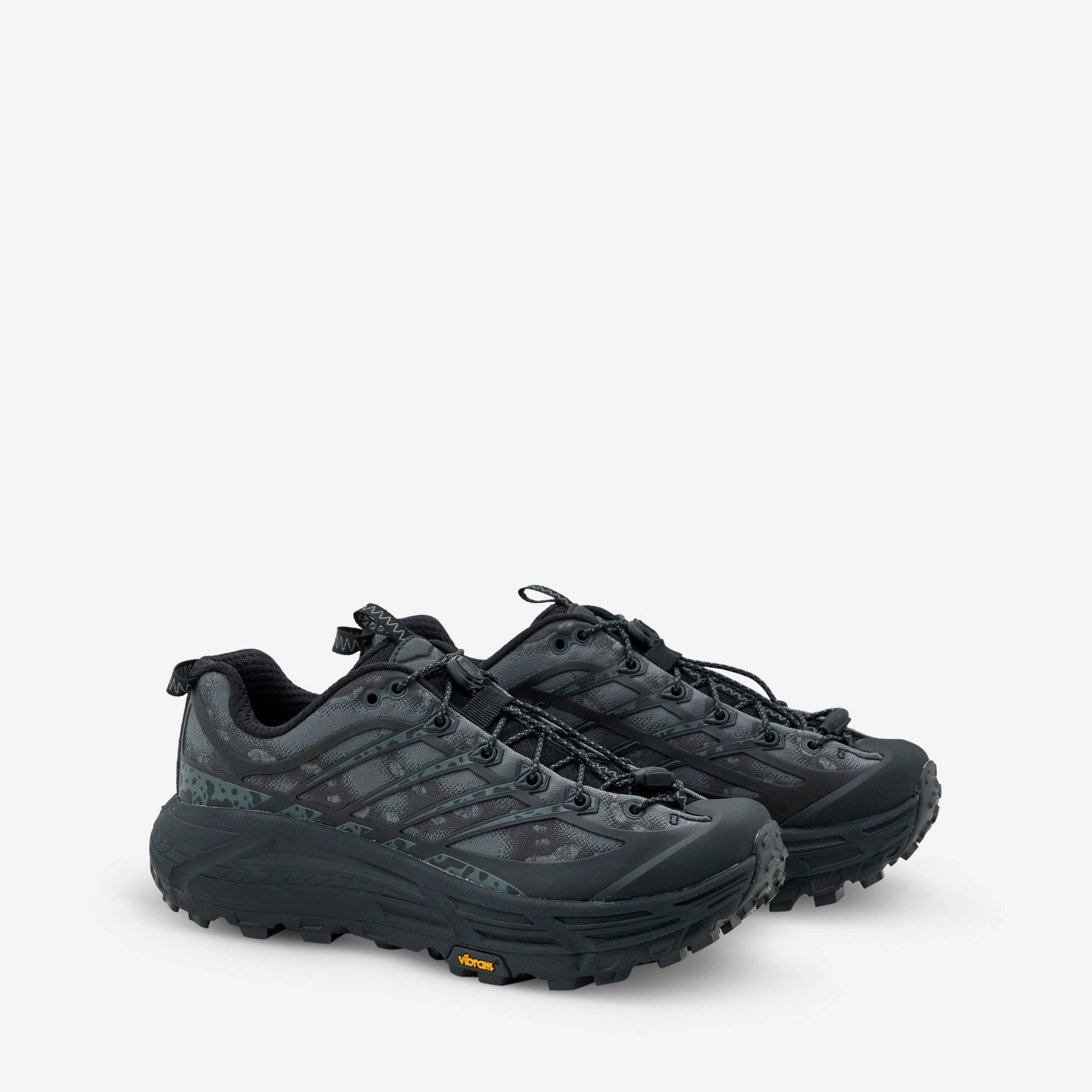 Mafate Three2 Black | Carbon Black