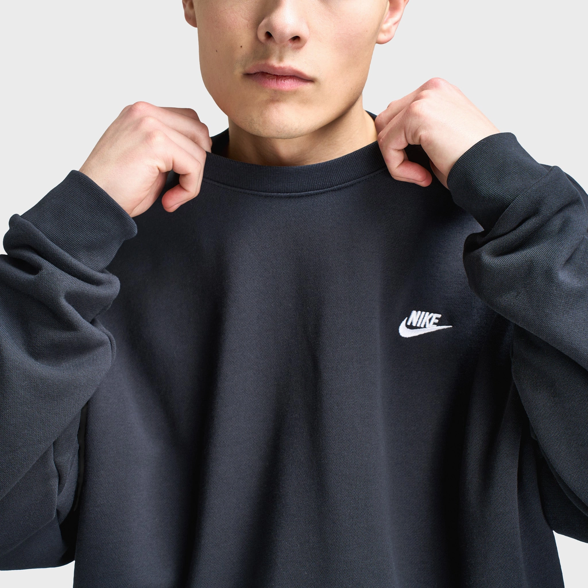 Nike Sportswear Club Fleece Oversized Crewneck Black / White