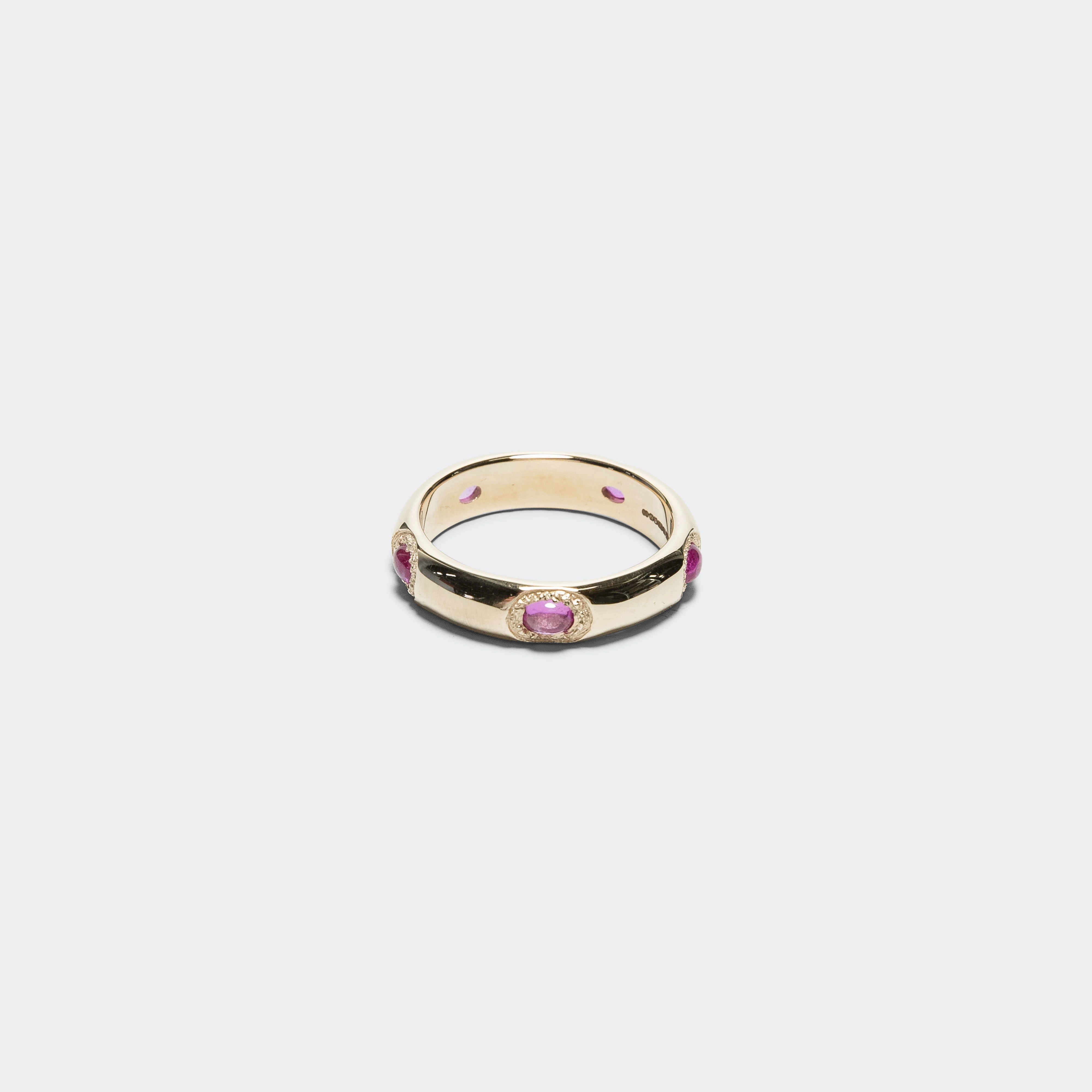 Oval Cabachon Band (Pink) - 9K Gold