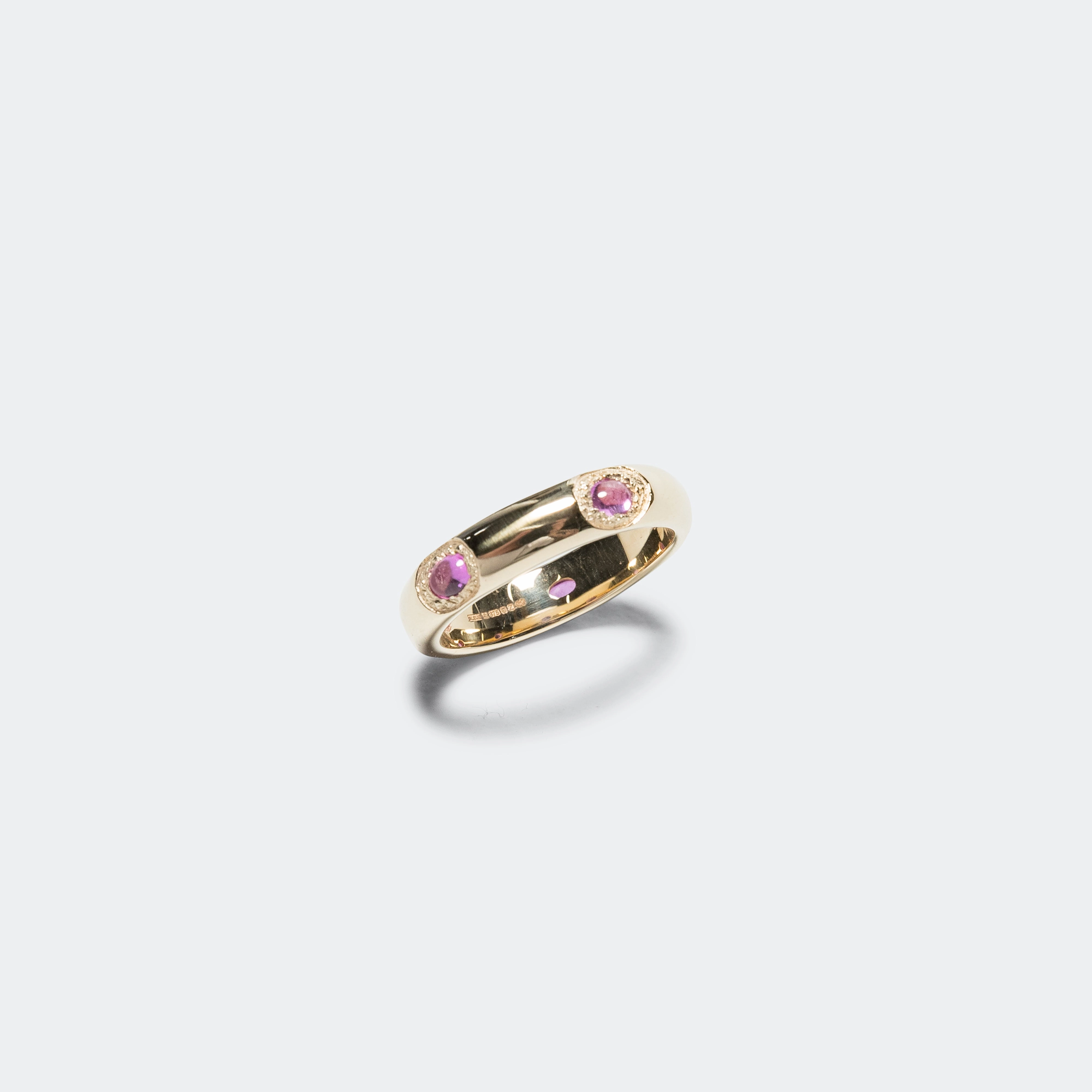 Oval Cabachon Band (Pink) - 9K Gold