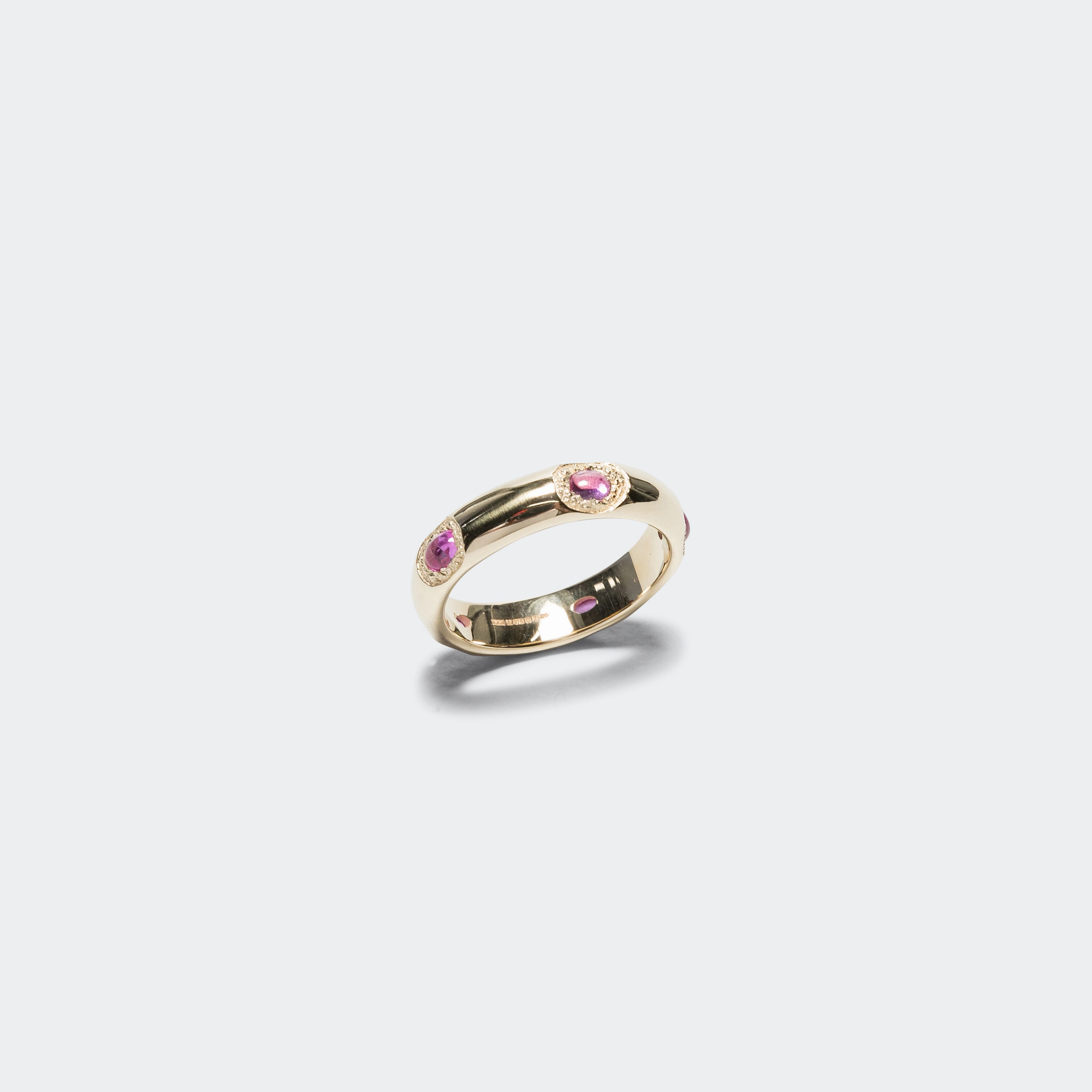 Oval Cabachon Band (Pink) - 9K Gold
