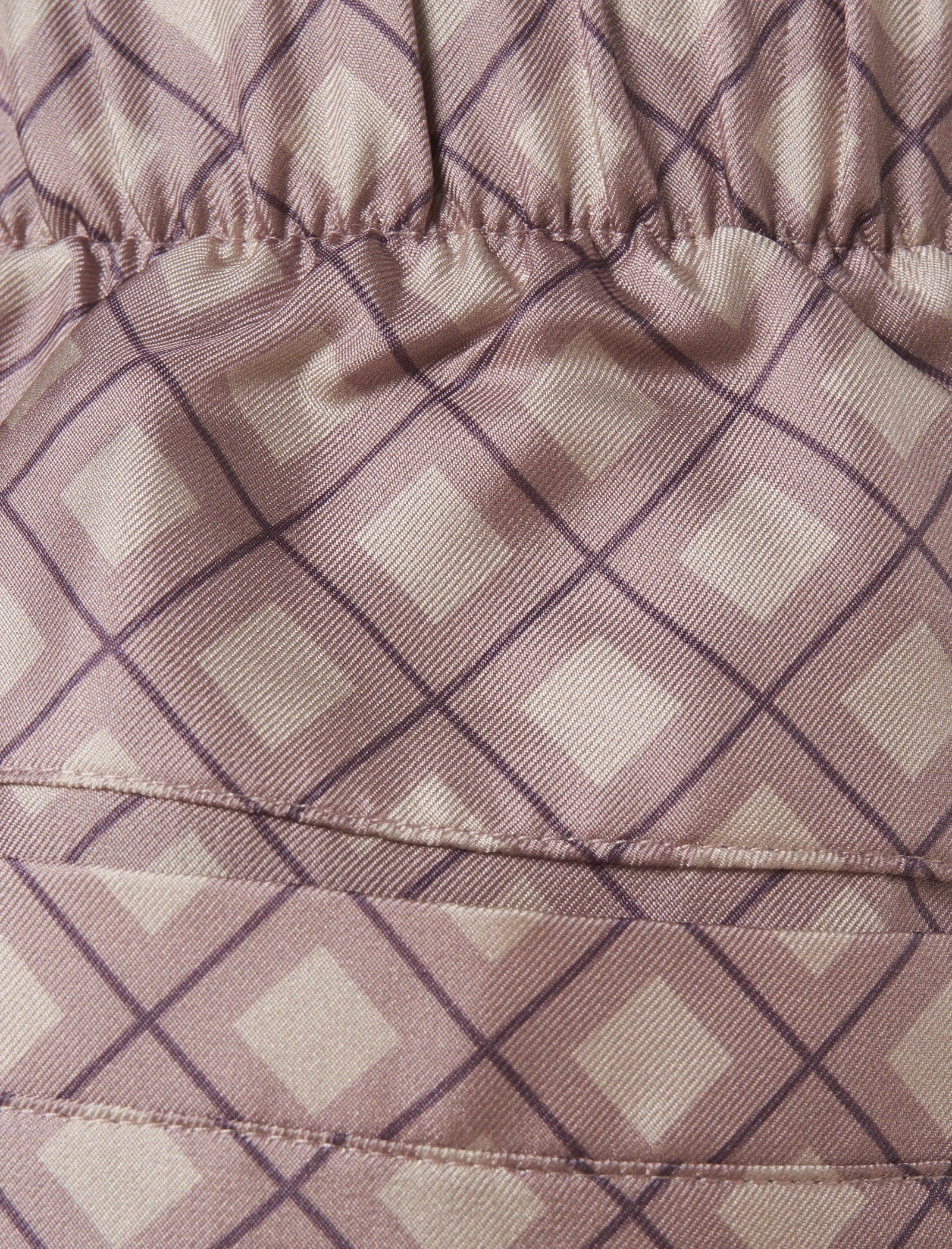 SILK SHORT
