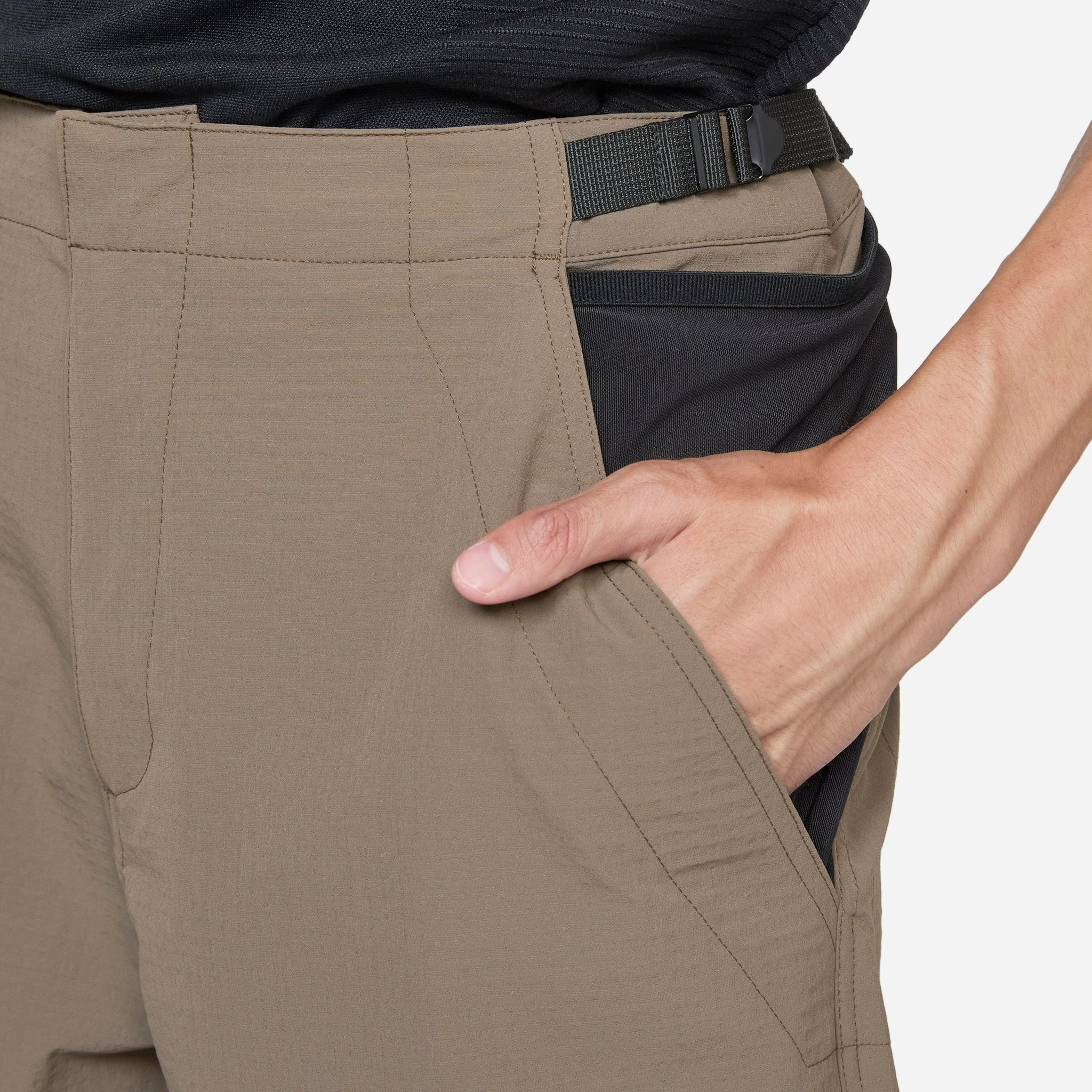 Sturdy Hiking Shorts Olive