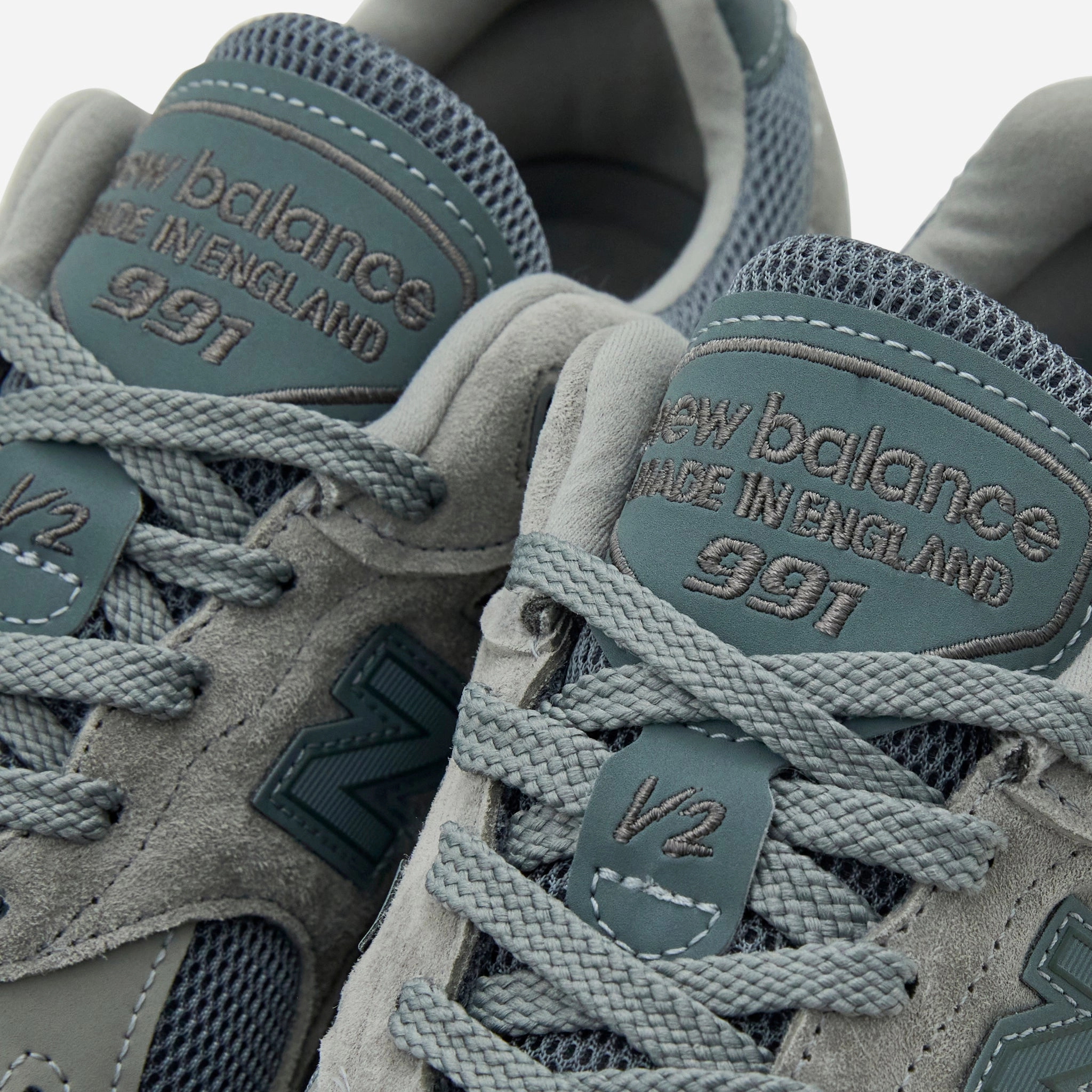 thisisneverthat x Made in UK 991v2 Rock Ridge | Moon Mist | Sedona Sage