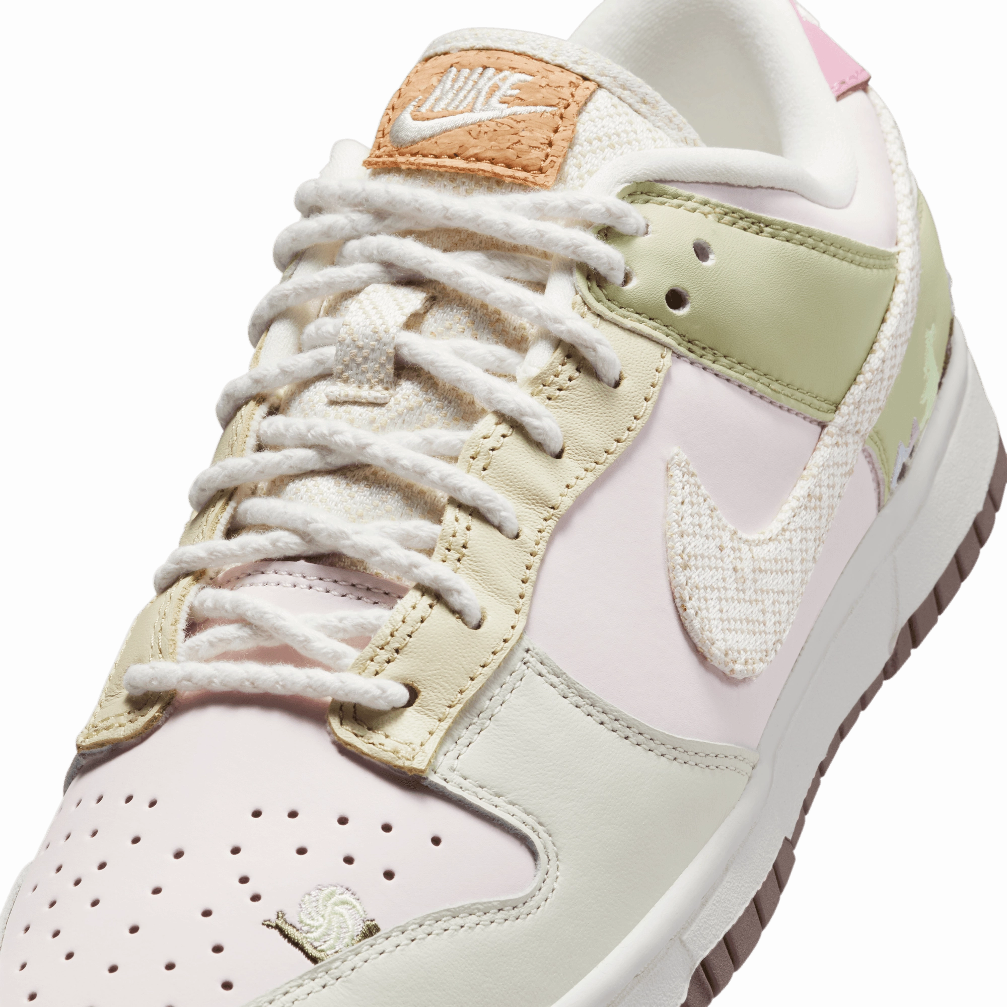 Wmns Dunk Low LX 'Mushroom'