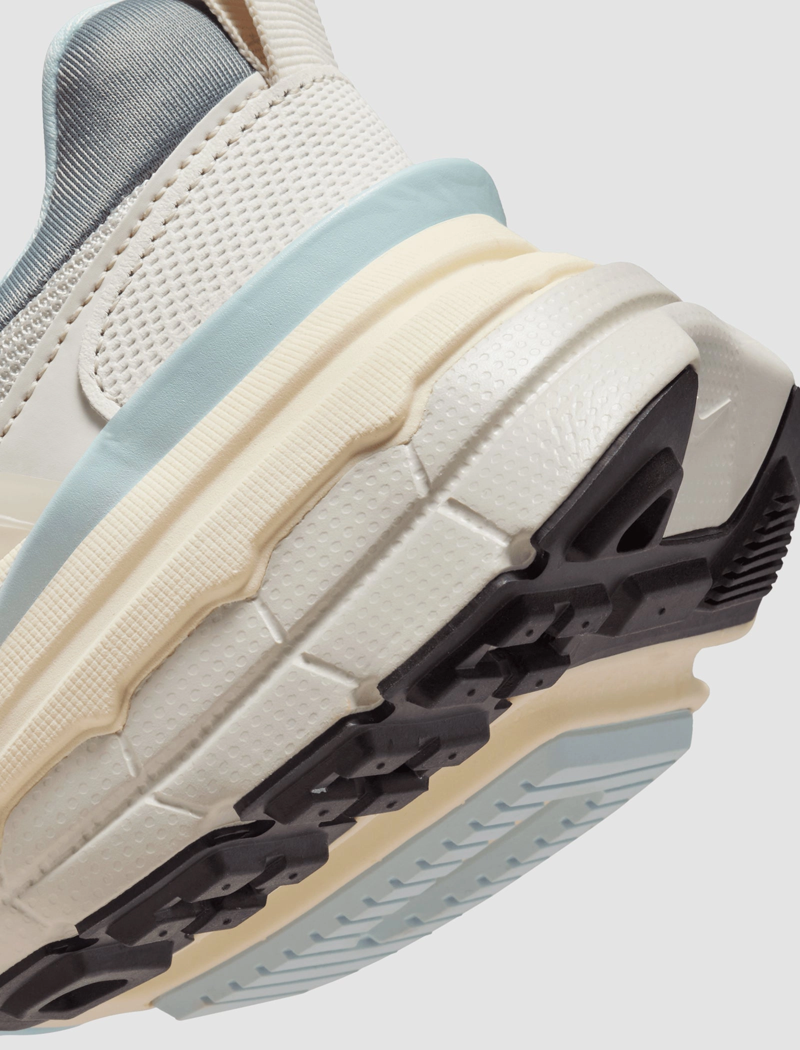 WOMEN'S V2K RUN LIGHT BONE